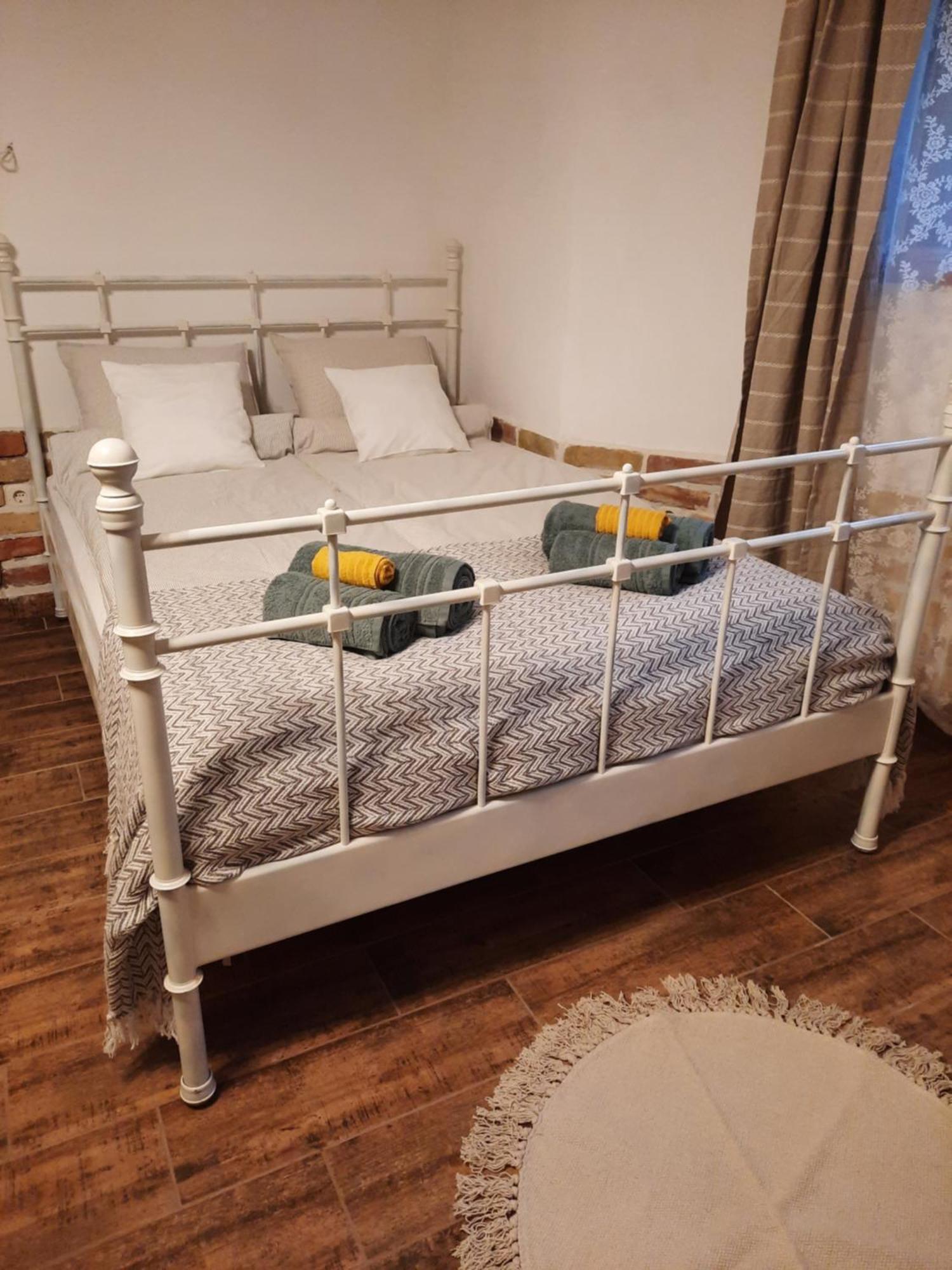 Kuria Apartman Budapest With Free Parking Eksteriør bilde